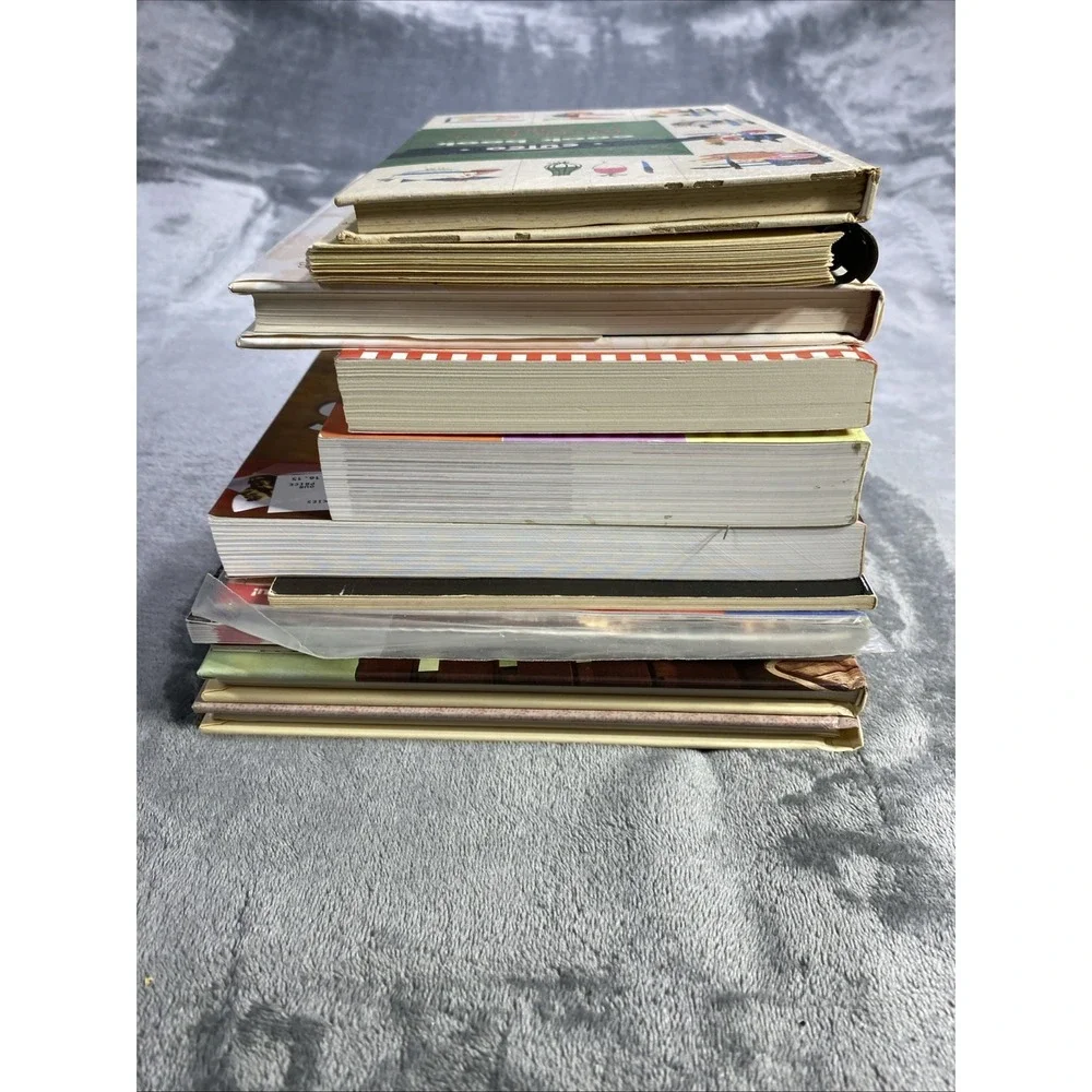 Vintage Recipe Cook Book Magazine Lot of 27 Pillsbury Taste of Home BettyCrocker